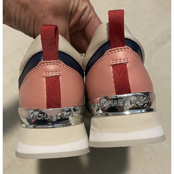 Michael Kors Womens Fashion Sneakers Size 9M MK Logo PVC Faux Leather Pink/Gold - Picture 4 of 10